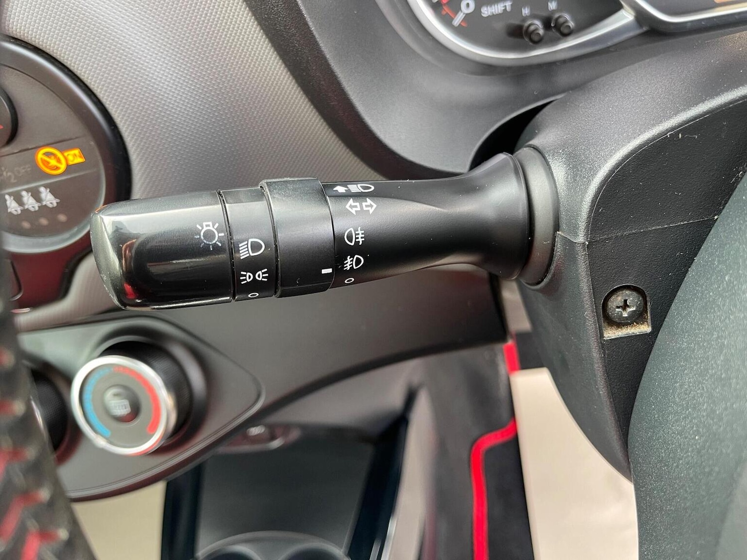 Used Toyota Yaris 2015 for sale - 76712545: Photo 24