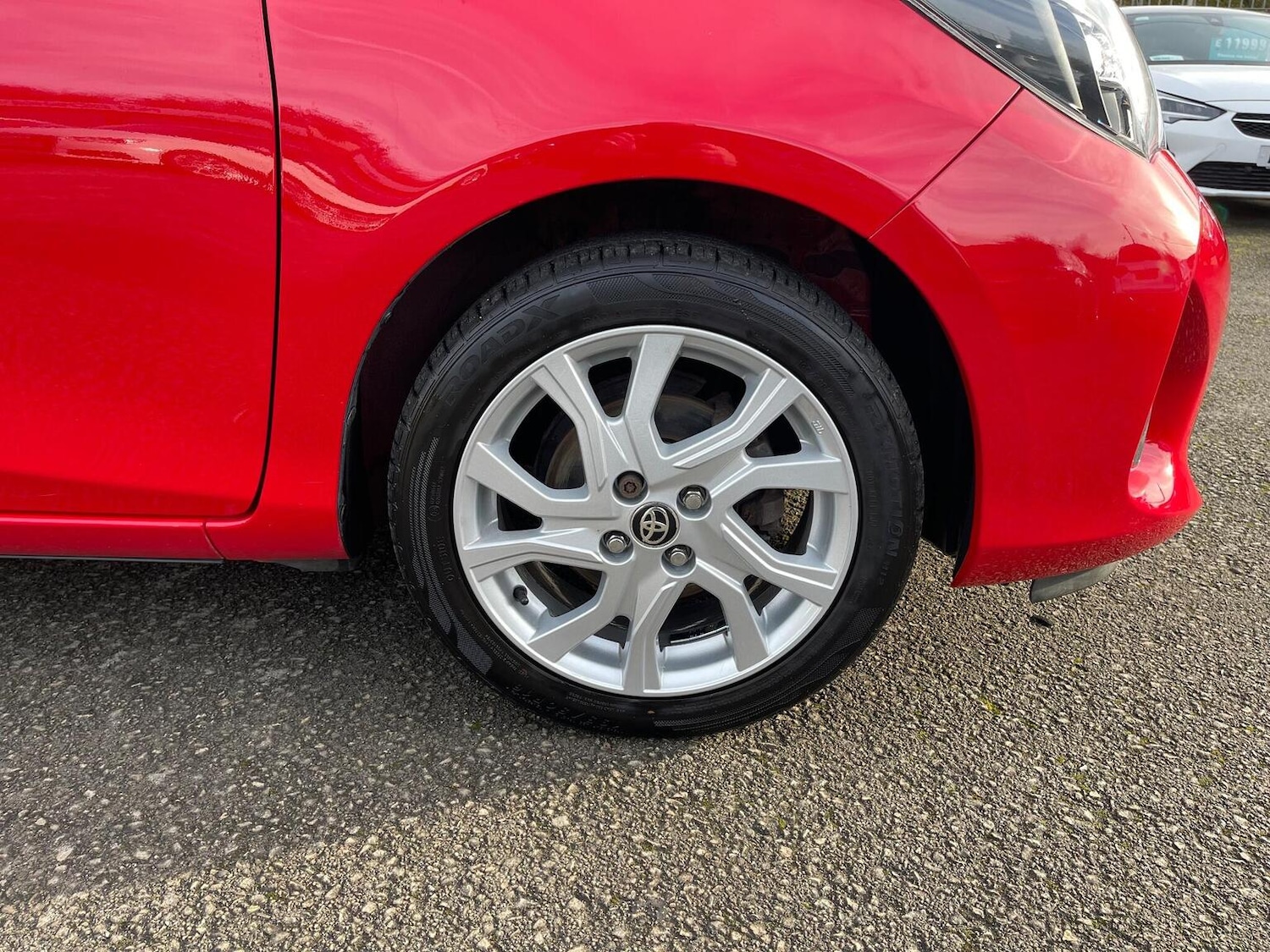 Used Toyota Yaris 2015 for sale - 76712545: Photo 33