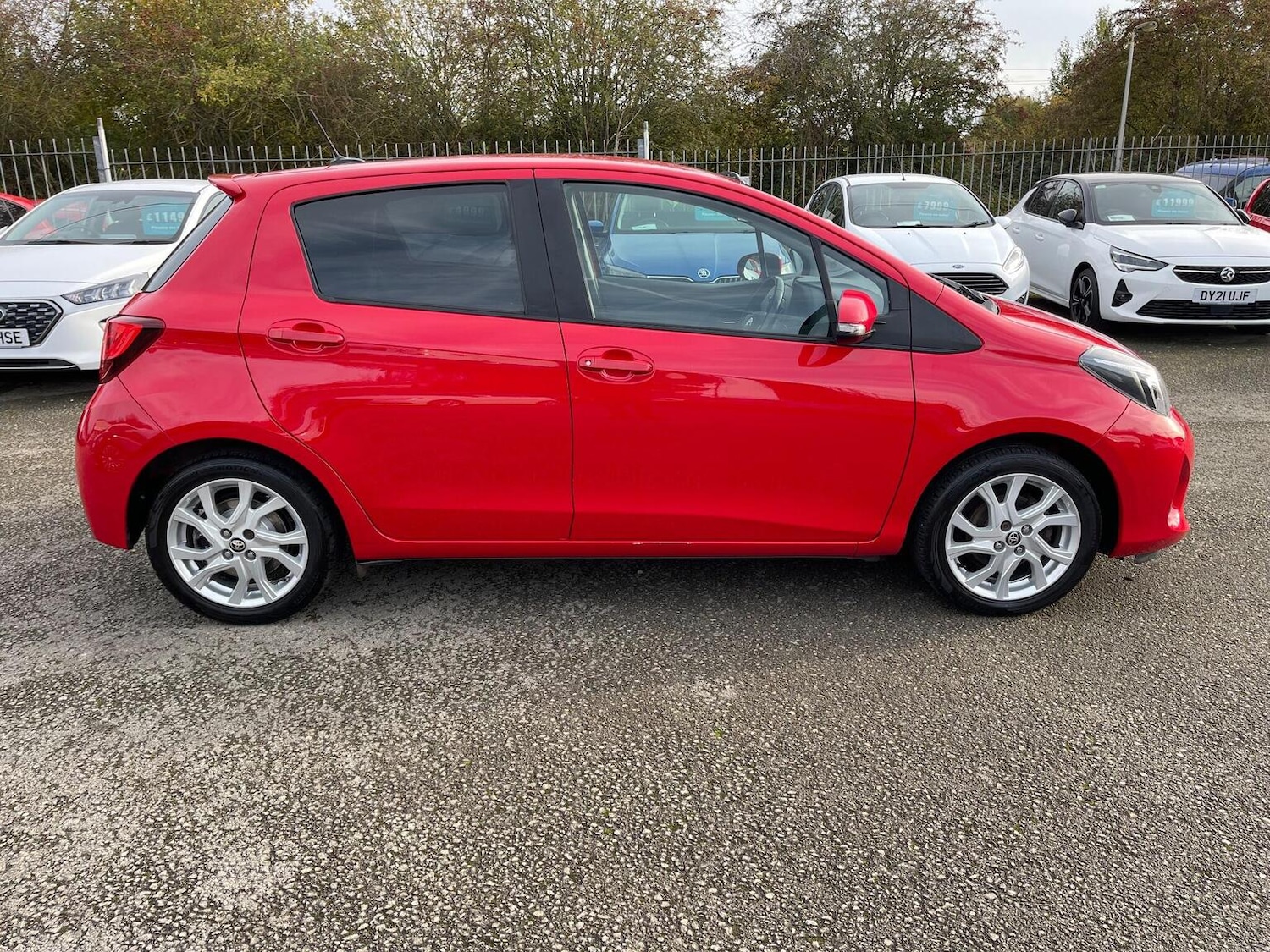 Used Toyota Yaris 2015 for sale - 76712545: Photo 7