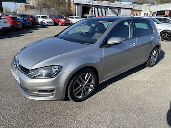 Used Volkswagen Golf 2016 for sale - 77749798: Photo