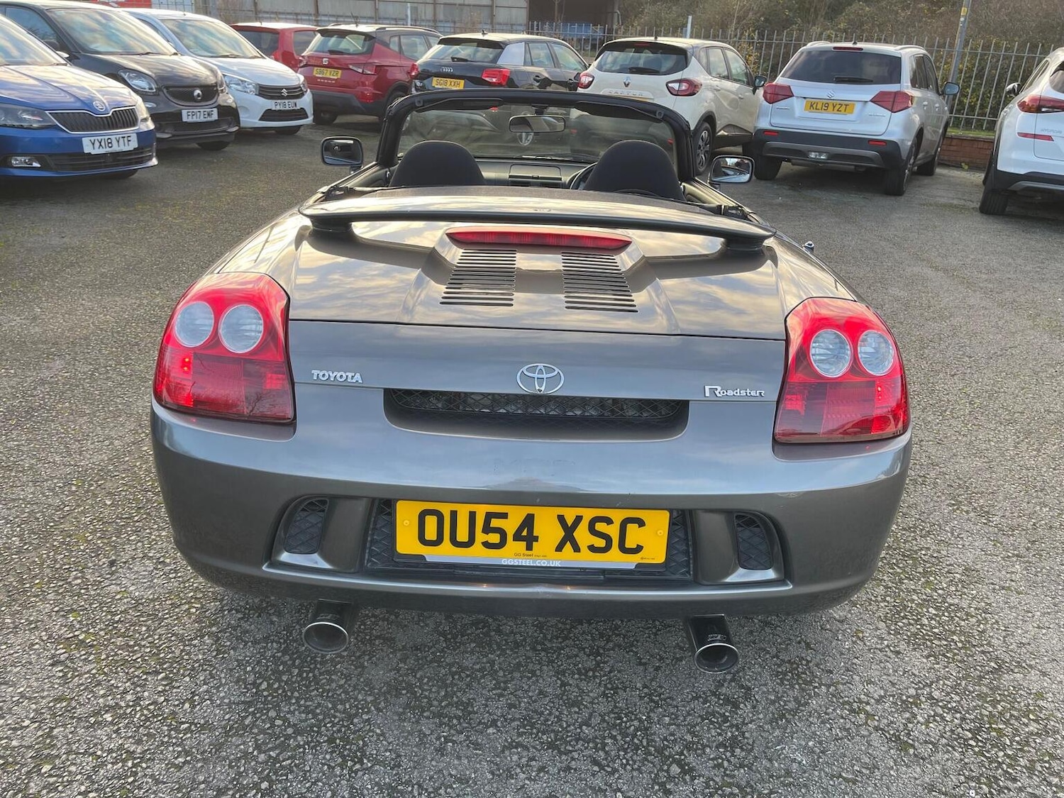 Used Toyota MR2 2004 for sale - 76911062: Photo 11