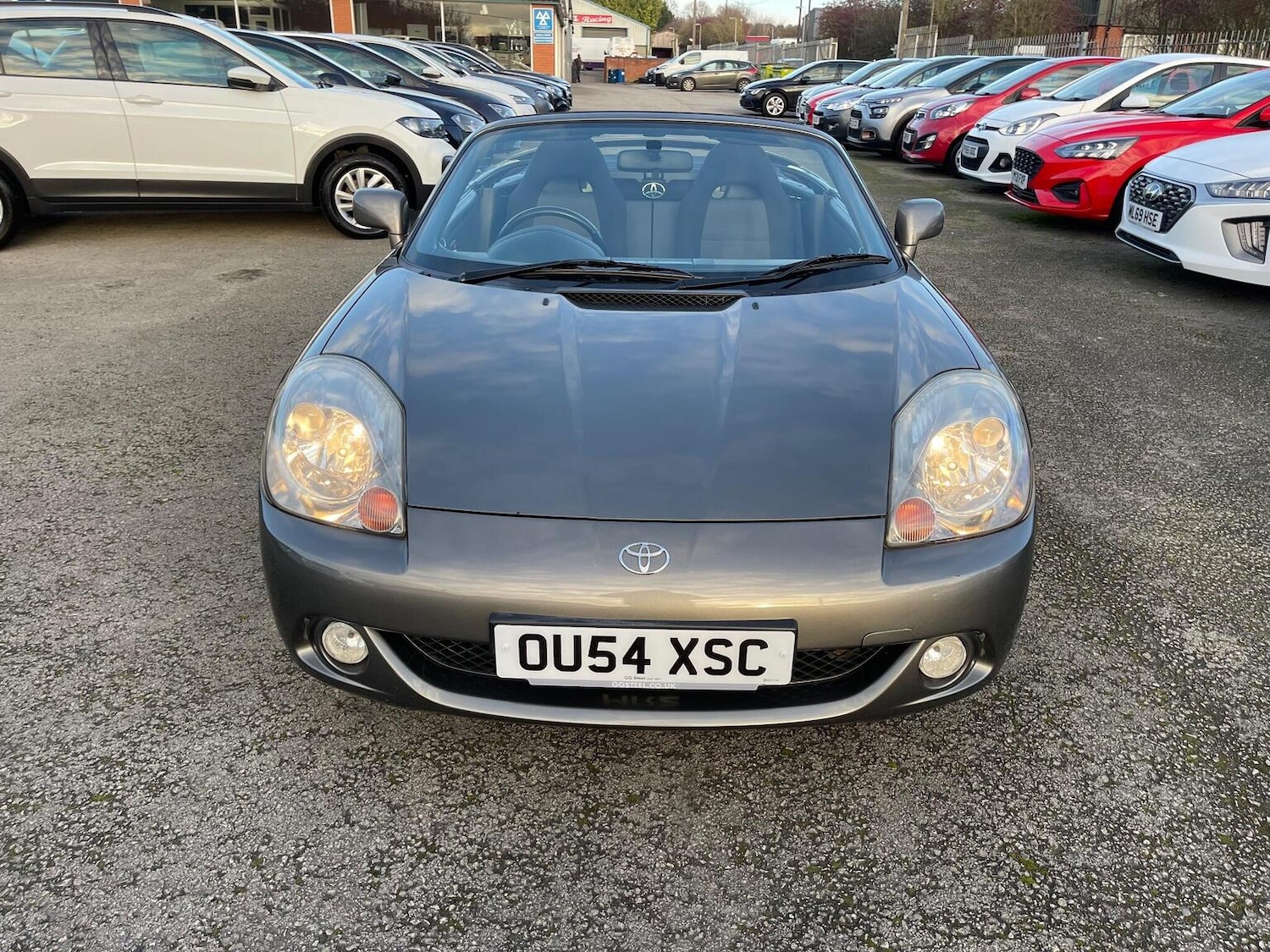 Used Toyota MR2 2004 for sale - 76911062: Photo 2
