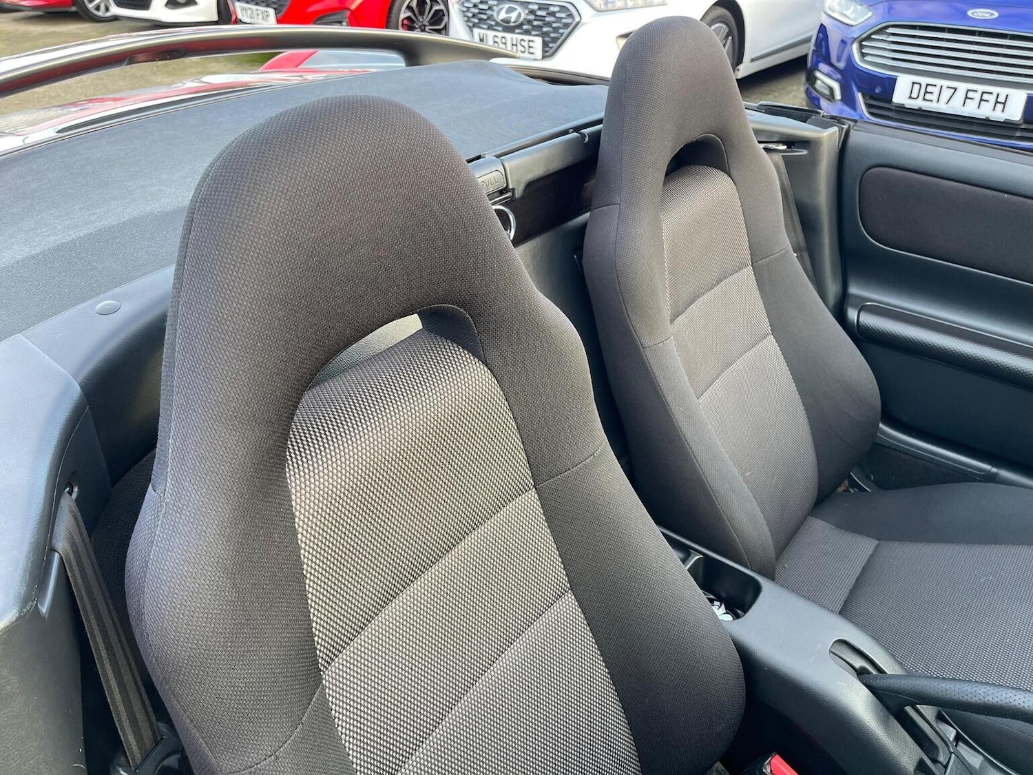 Used Toyota MR2 2004 for sale - 76911062: Photo 21