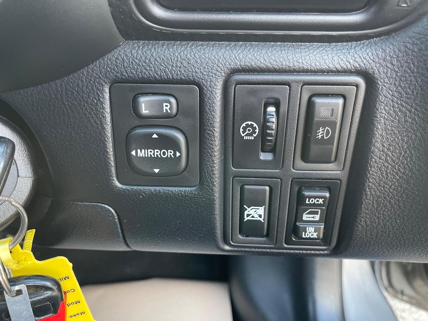 Used Toyota MR2 2004 for sale - 76911062: Photo 24