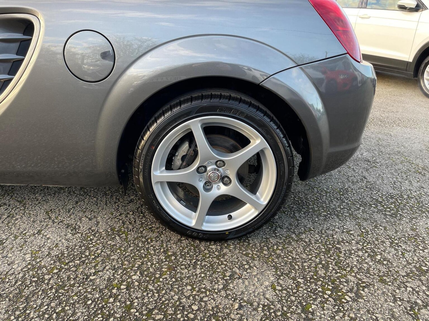 Used Toyota MR2 2004 for sale - 76911062: Photo 28