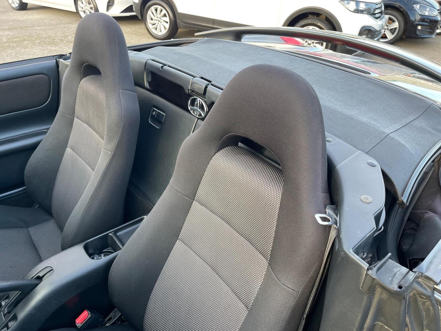 Used Toyota MR2 2004 for sale - 76911062: Photo 41