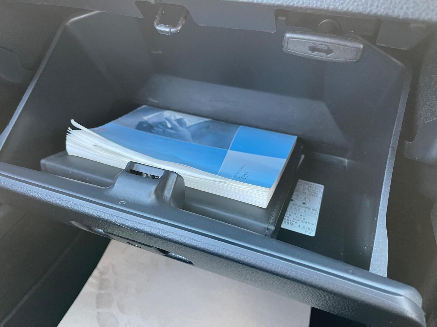 Used Toyota MR2 2004 for sale - 76911062: Photo 42