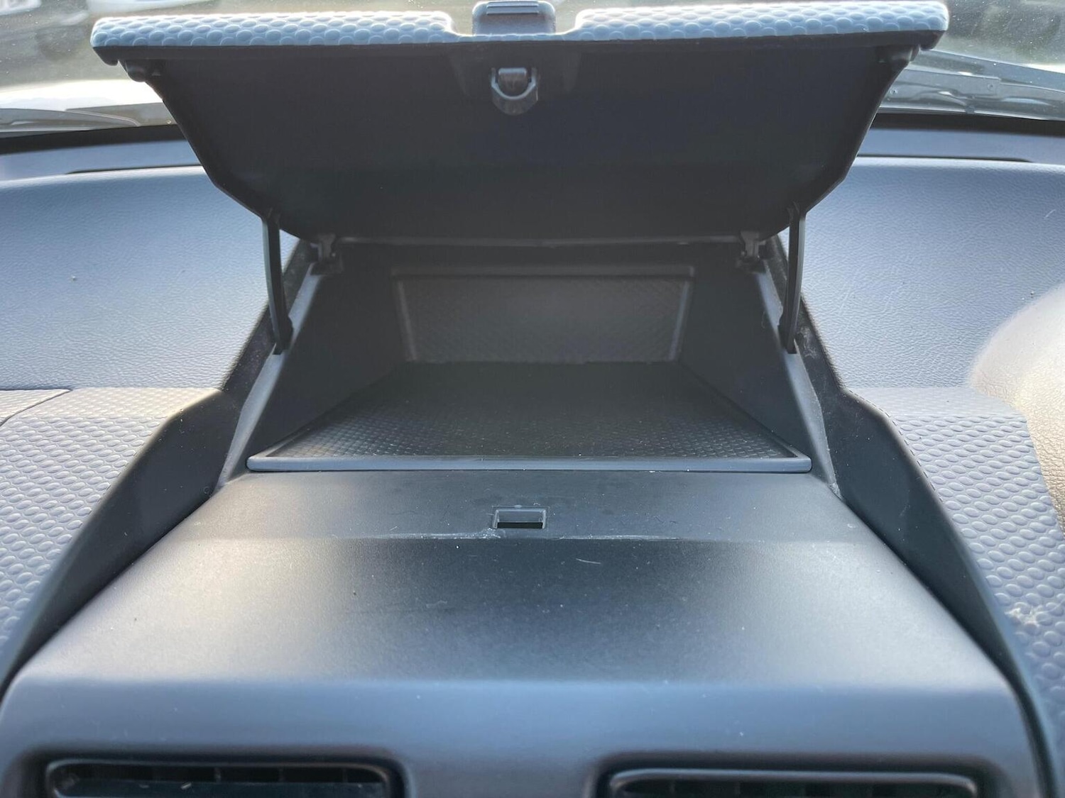 Used Toyota MR2 2004 for sale - 76911062: Photo 47