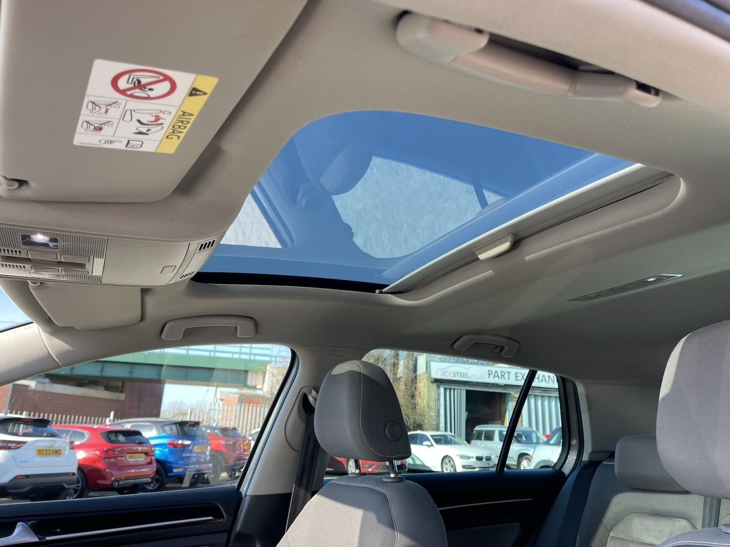 Used Volkswagen Golf 2016 for sale - 78201977: Photo 31