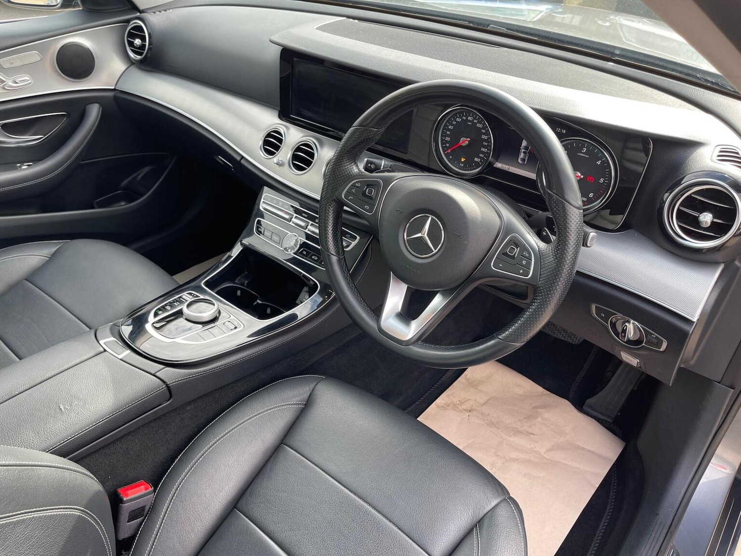 Used Mercedes-Benz E Class 2018 for sale - 76712946: Photo 17