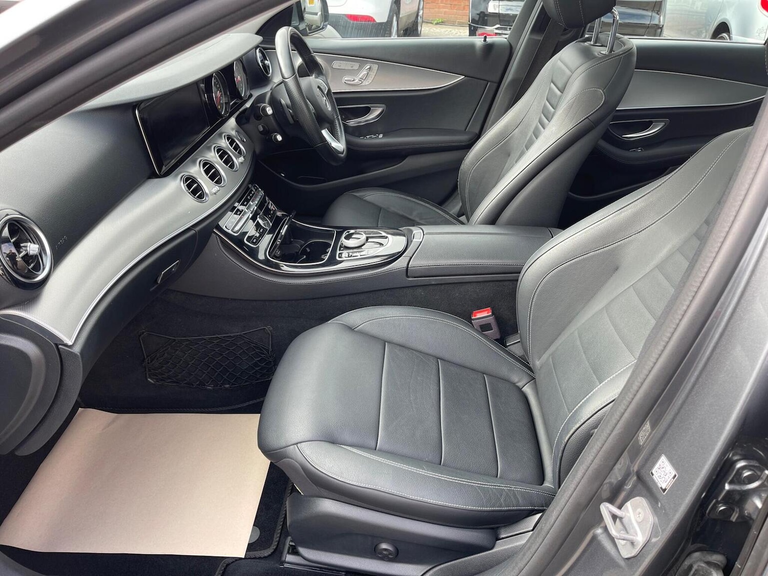 Used Mercedes-Benz E Class 2018 for sale - 76712946: Photo 28