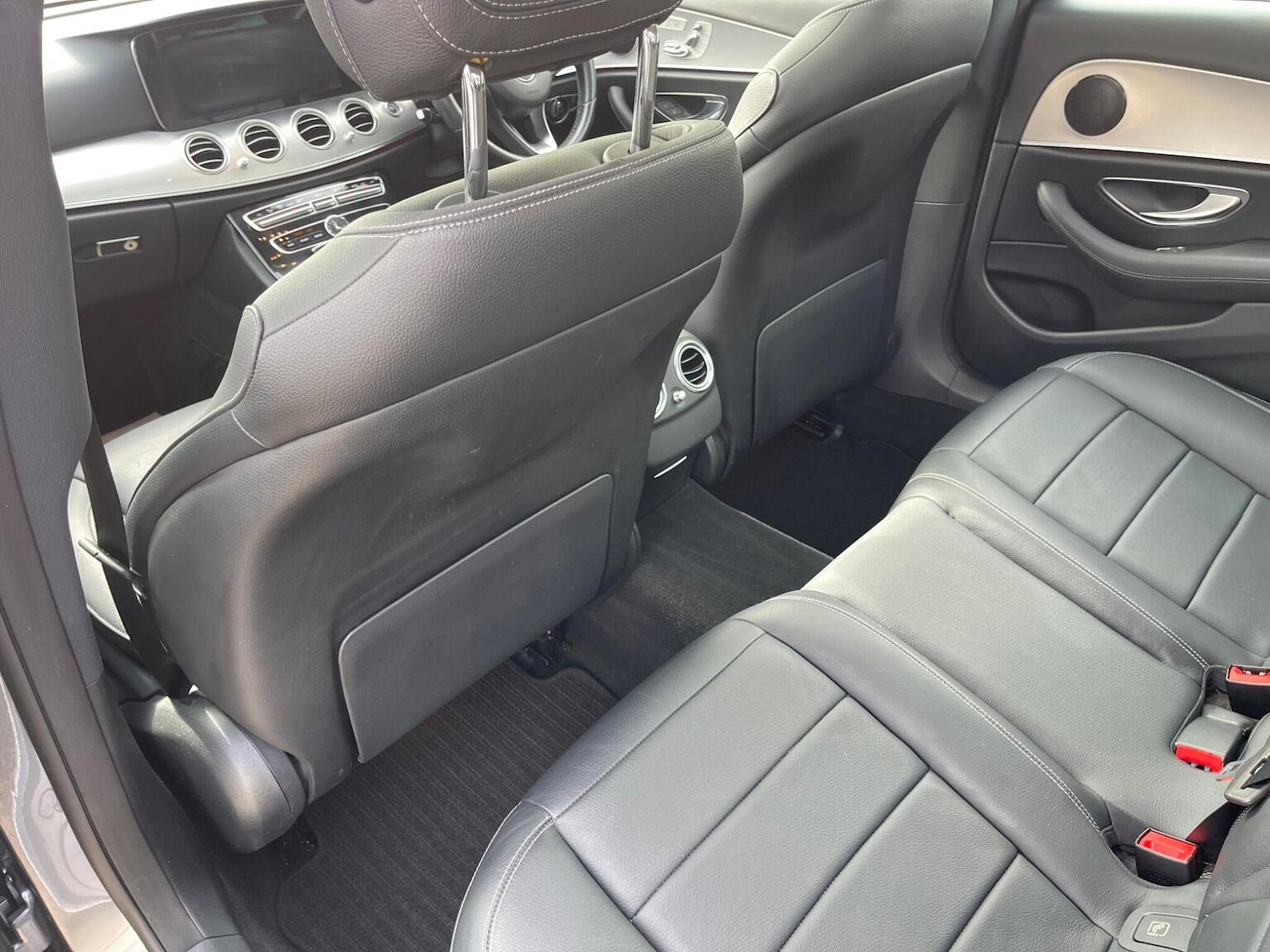 Used Mercedes-Benz E Class 2018 for sale - 76712946: Photo 30