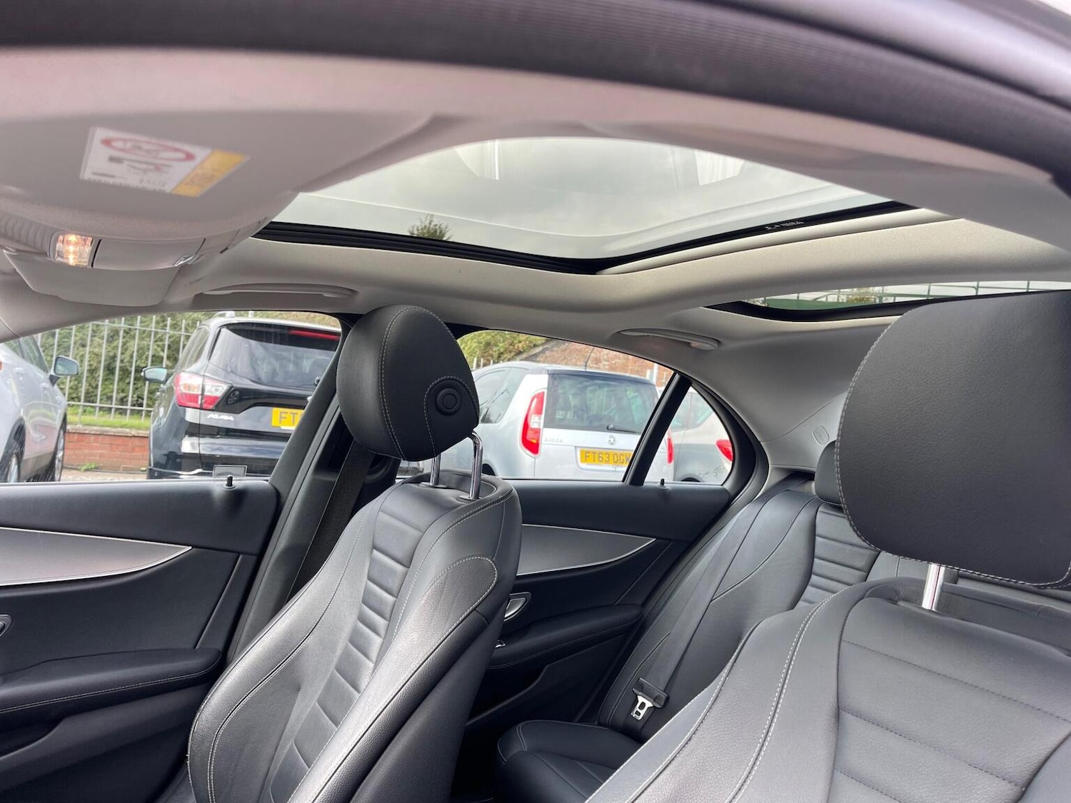 Used Mercedes-Benz E Class 2018 for sale - 76712946: Photo 31