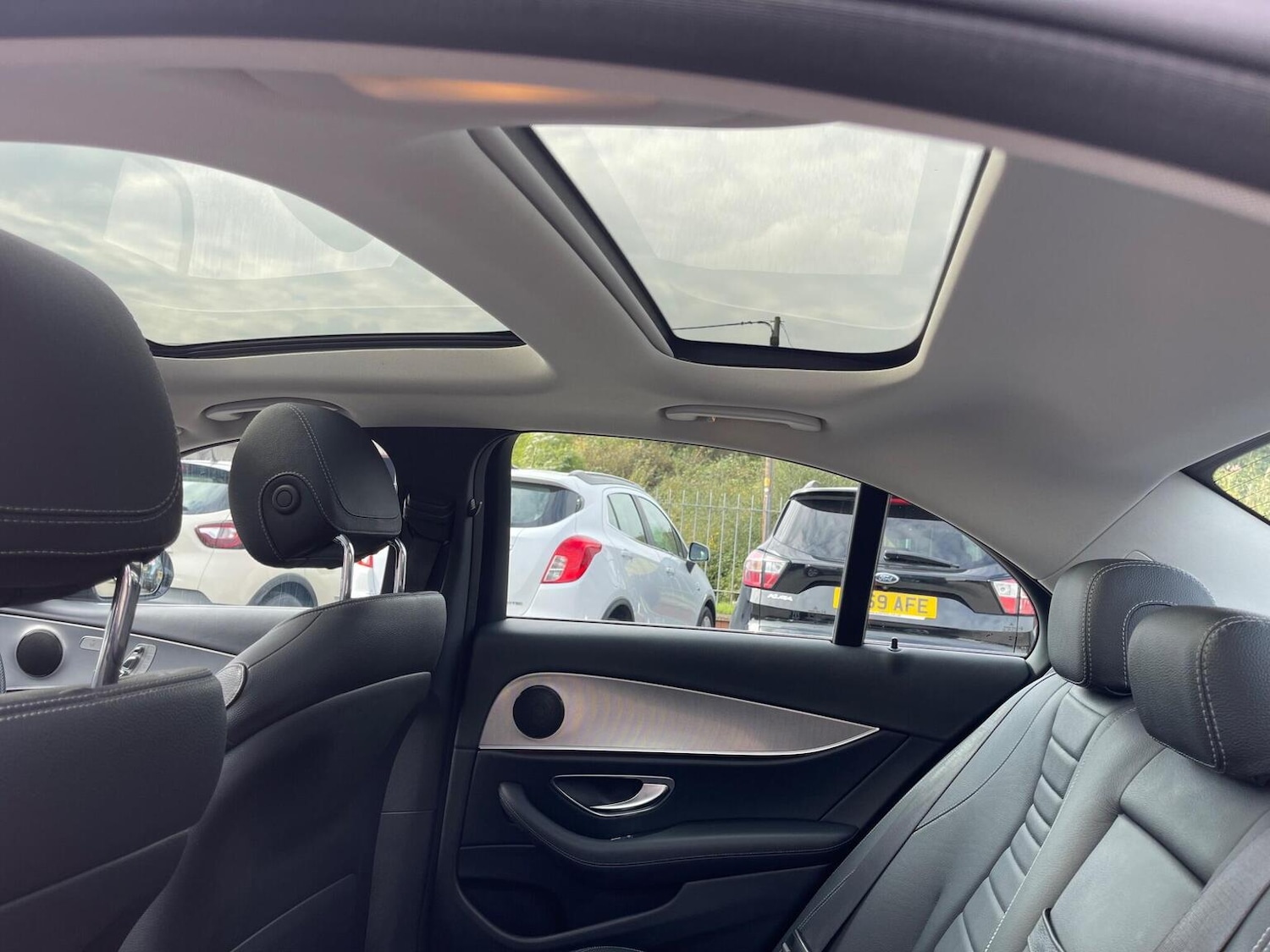 Used Mercedes-Benz E Class 2018 for sale - 76712946: Photo 38