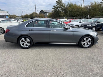 Used Mercedes-Benz E Class 2018 for sale - 76712946: Photo