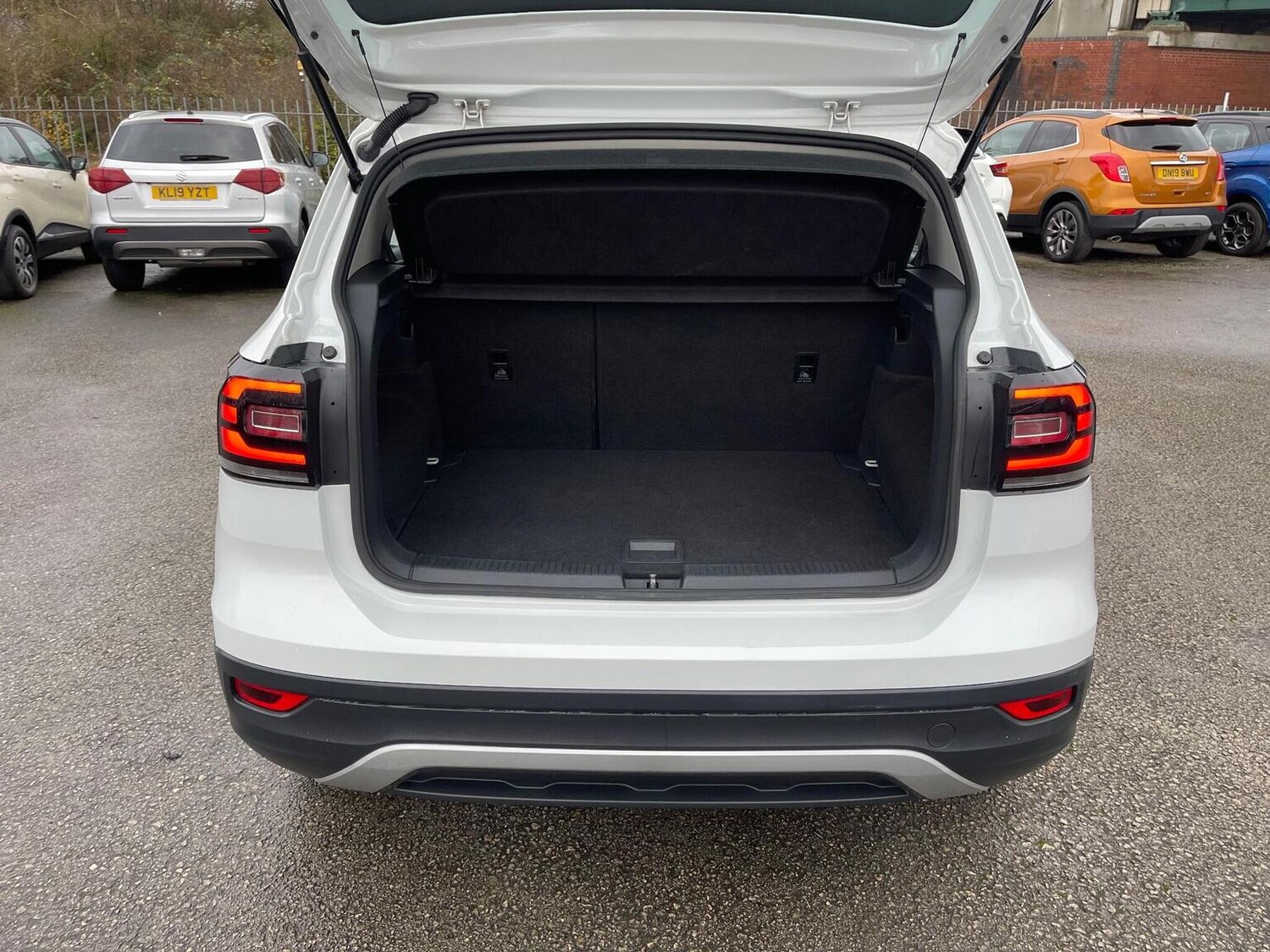 Used Volkswagen T-Cross 2022 for sale - 76884877: Photo 43