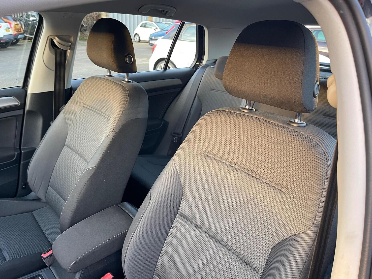 Used Volkswagen Golf 2015 for sale - 76712993: Photo 44