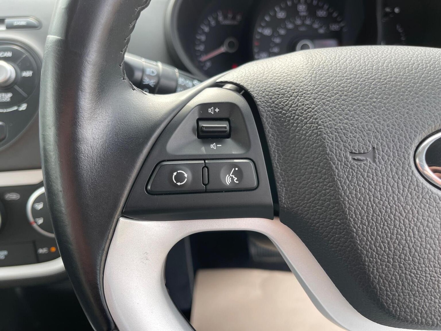 Used Kia Picanto 2014 for sale - 77314127: Photo 34