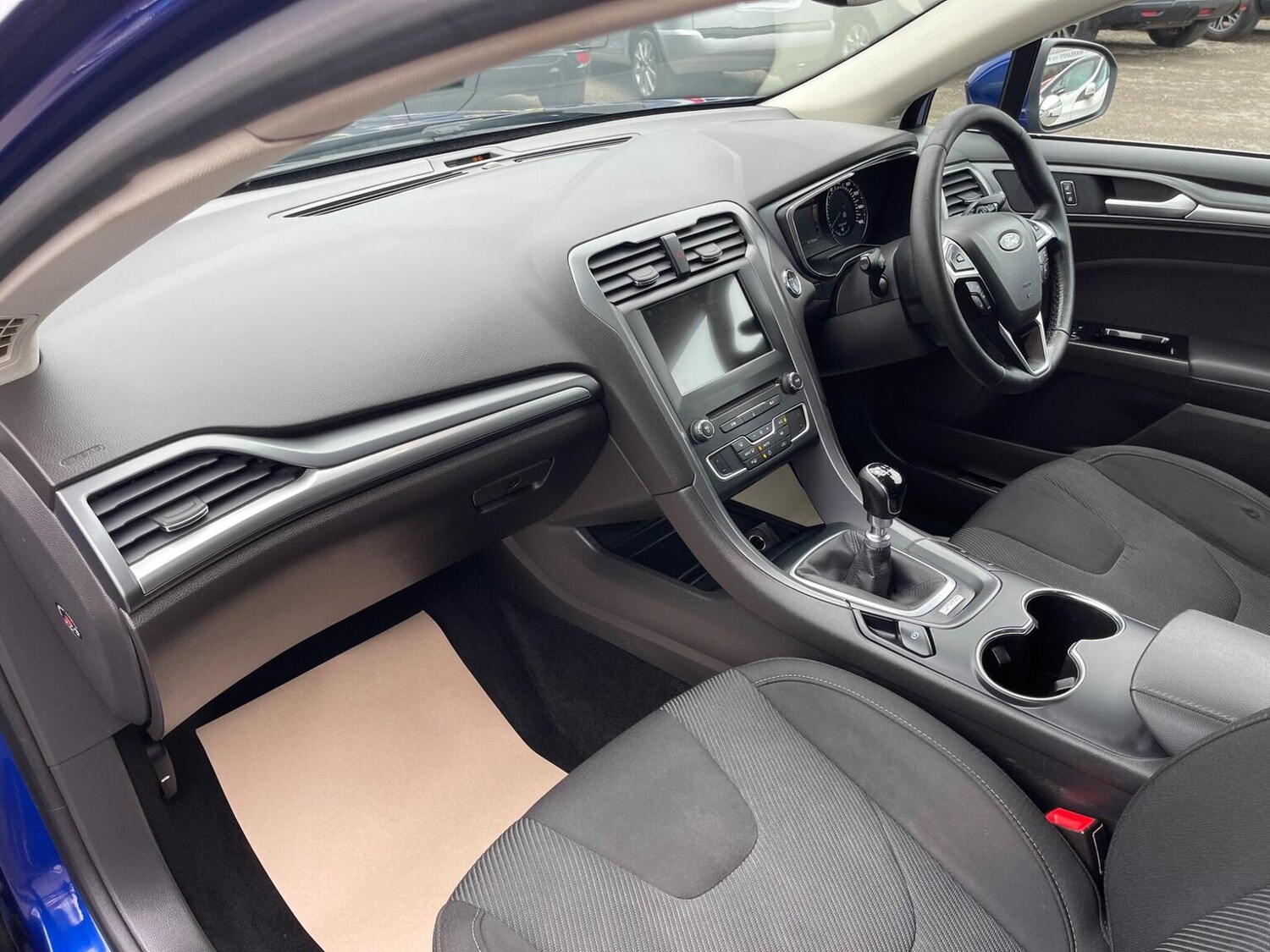 Used Ford Mondeo 2017 for sale - 76712996: Photo 16