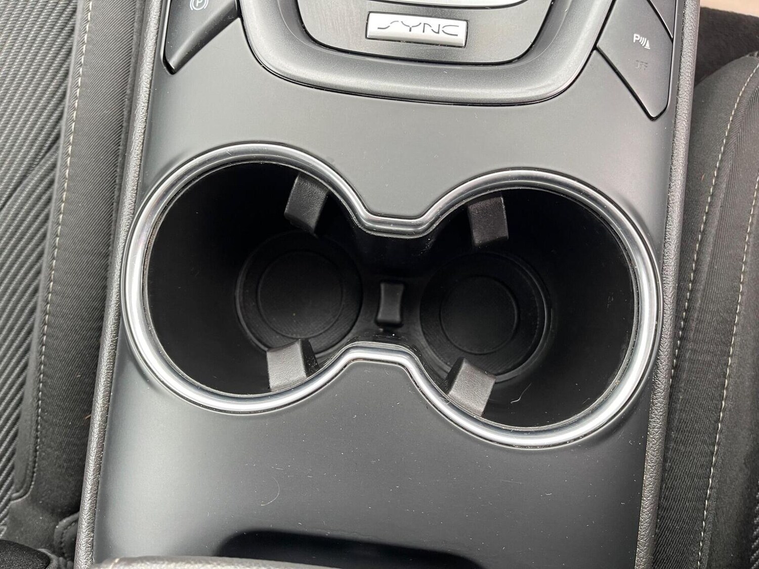 Used Ford Mondeo 2017 for sale - 76712996: Photo 36