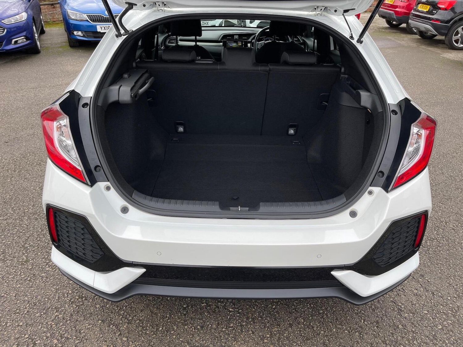 Used Honda Civic 2019 for sale - 77735719: Photo 40
