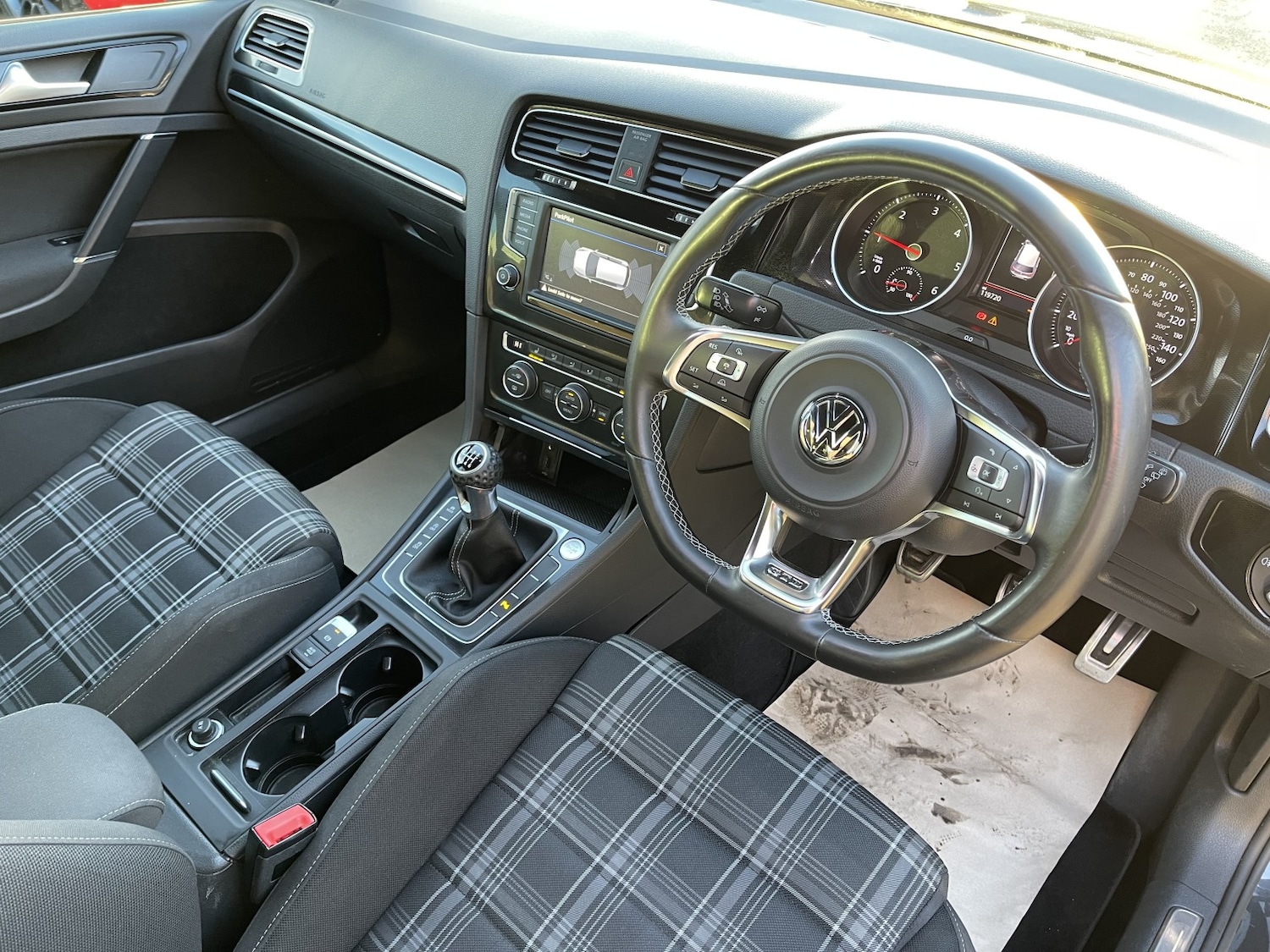 Used Volkswagen Golf 2016 for sale - 77213483: Photo 12