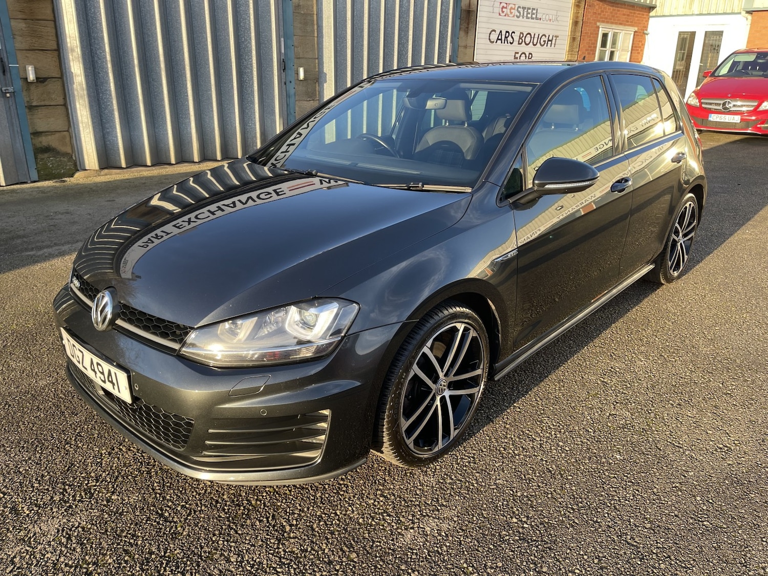 Used Volkswagen Golf 2016 for sale - 77213483: Photo 2