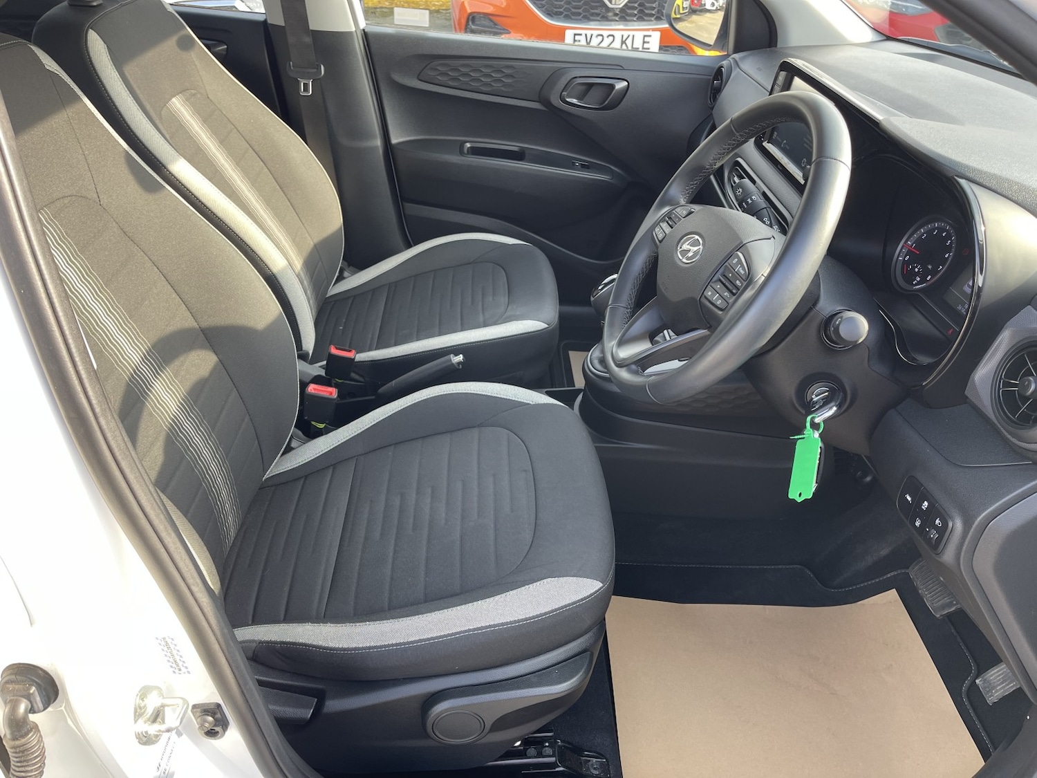 Used Hyundai i10 2020 for sale - 77953932: Photo 14