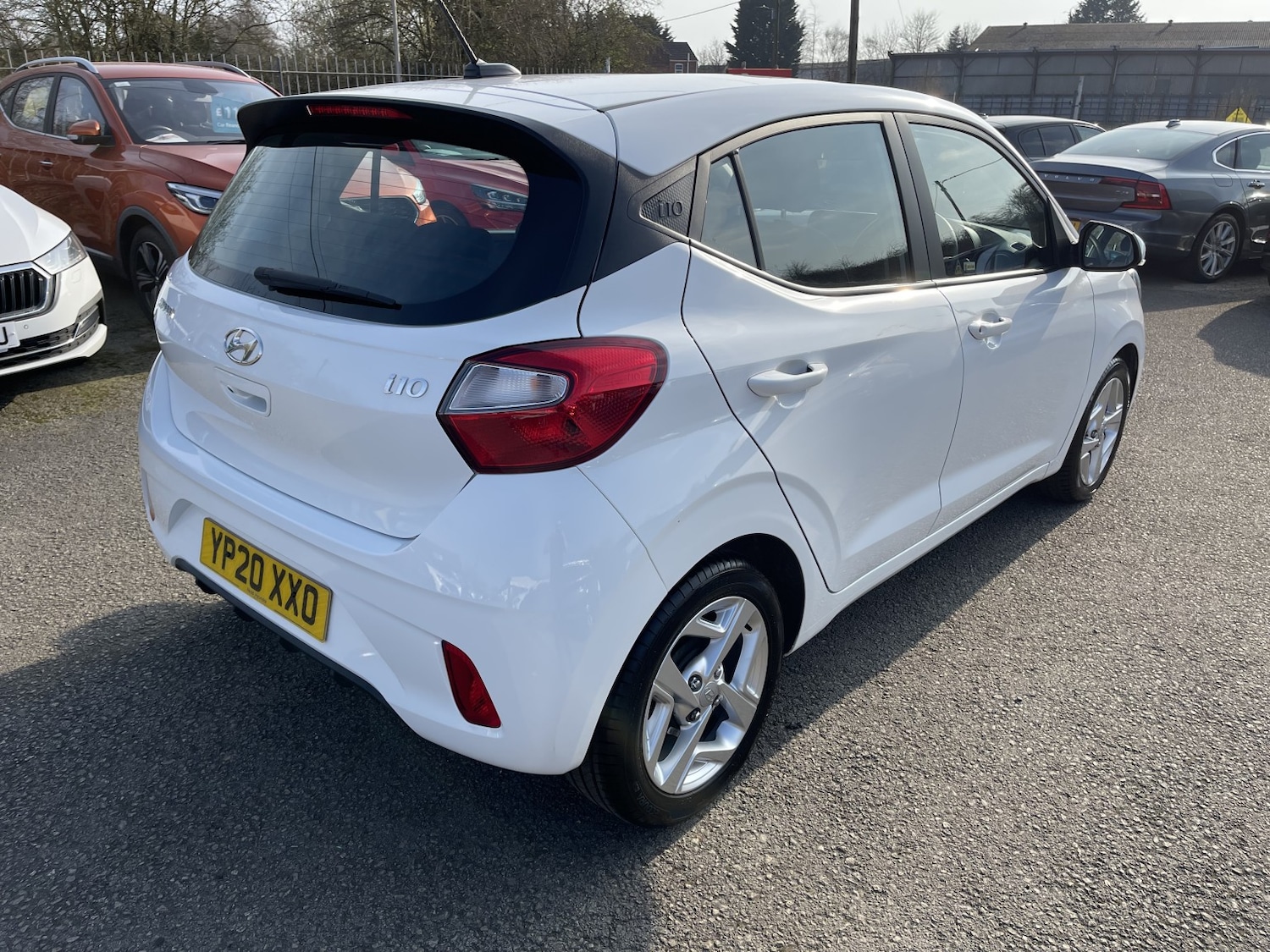 Used Hyundai i10 2020 for sale - 77953932: Photo 2