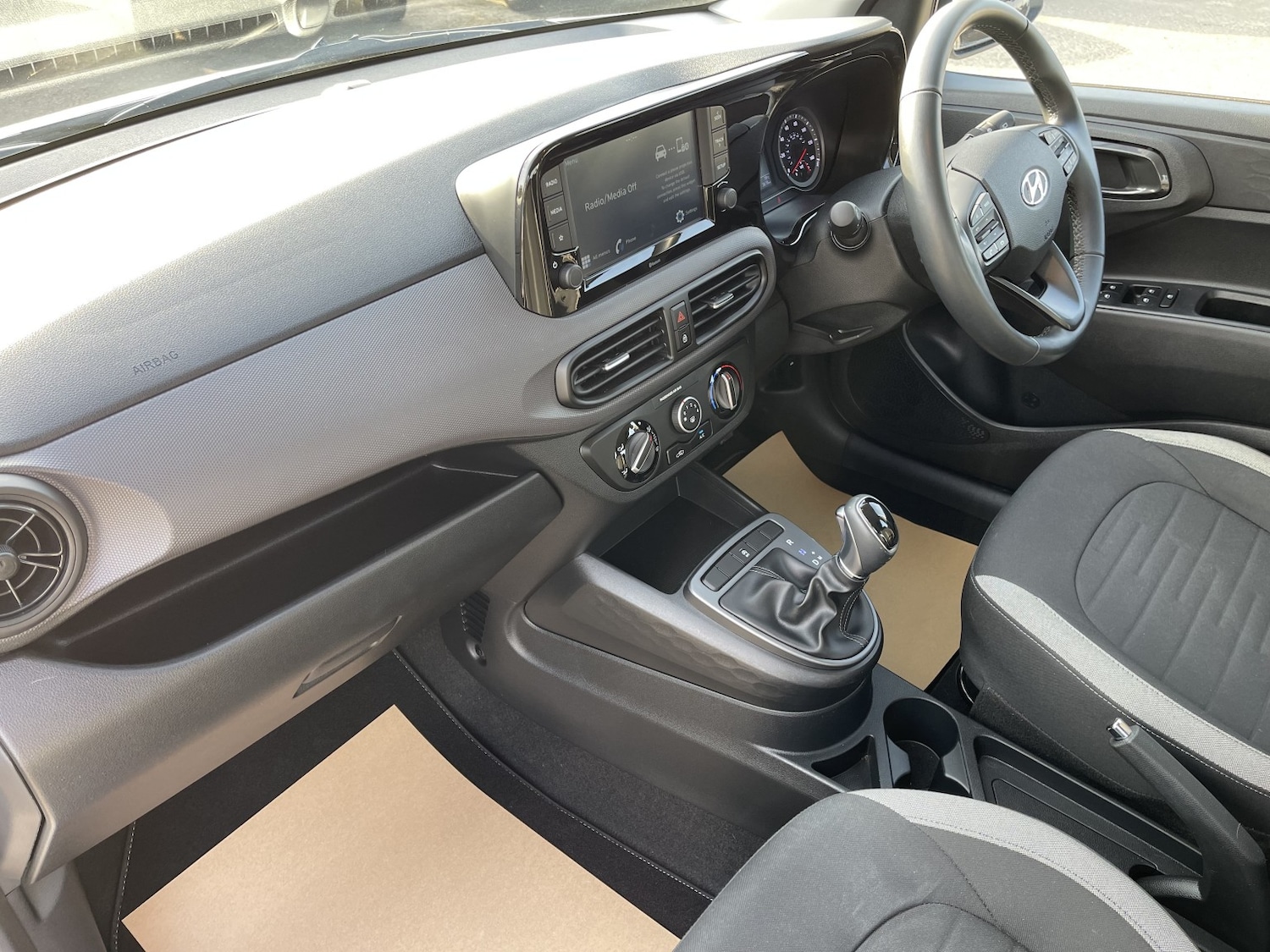 Used Hyundai i10 2020 for sale - 77953932: Photo 25