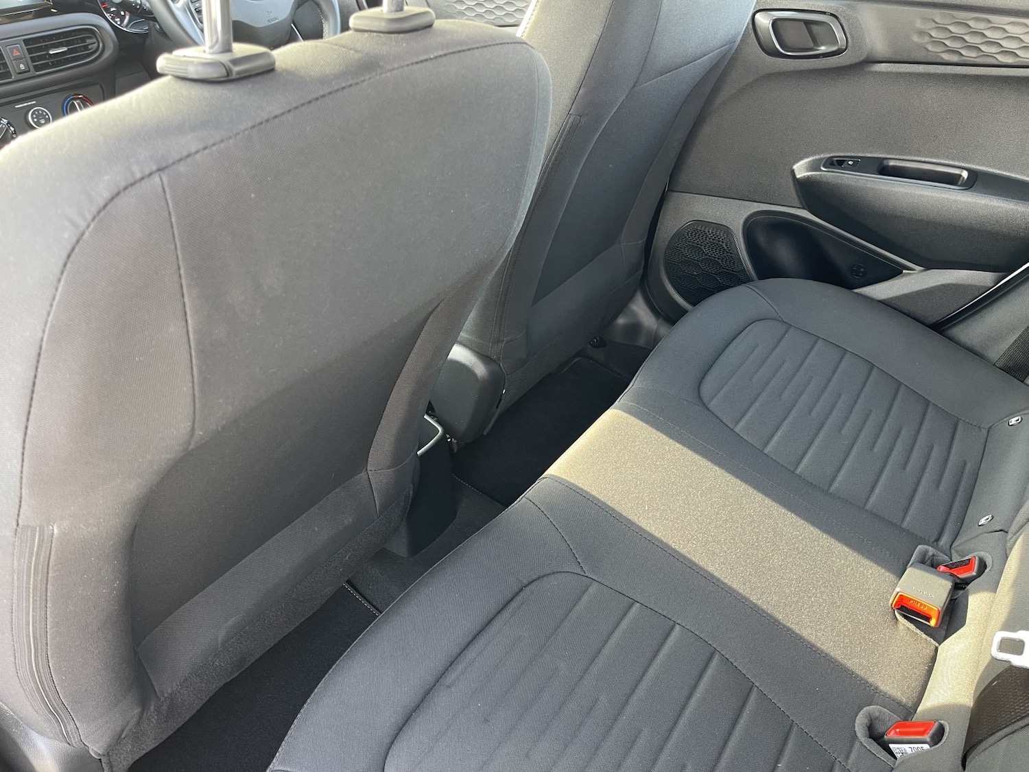 Used Hyundai i10 2020 for sale - 77953932: Photo 26