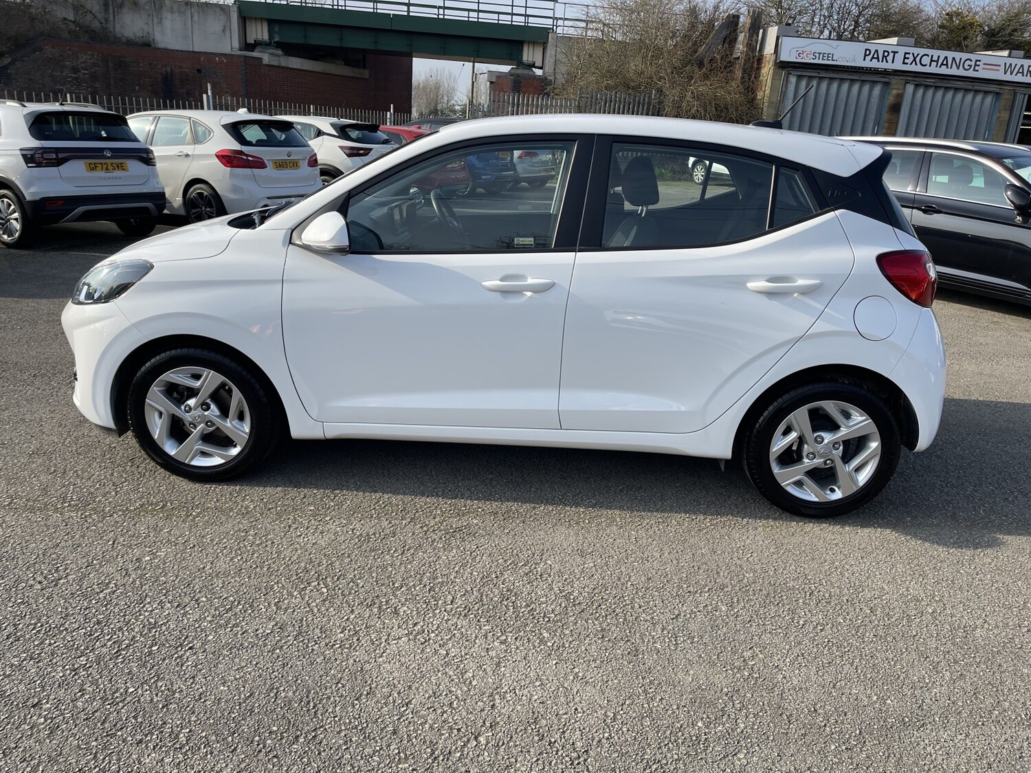 Used Hyundai i10 2020 for sale - 77953932: Photo 5