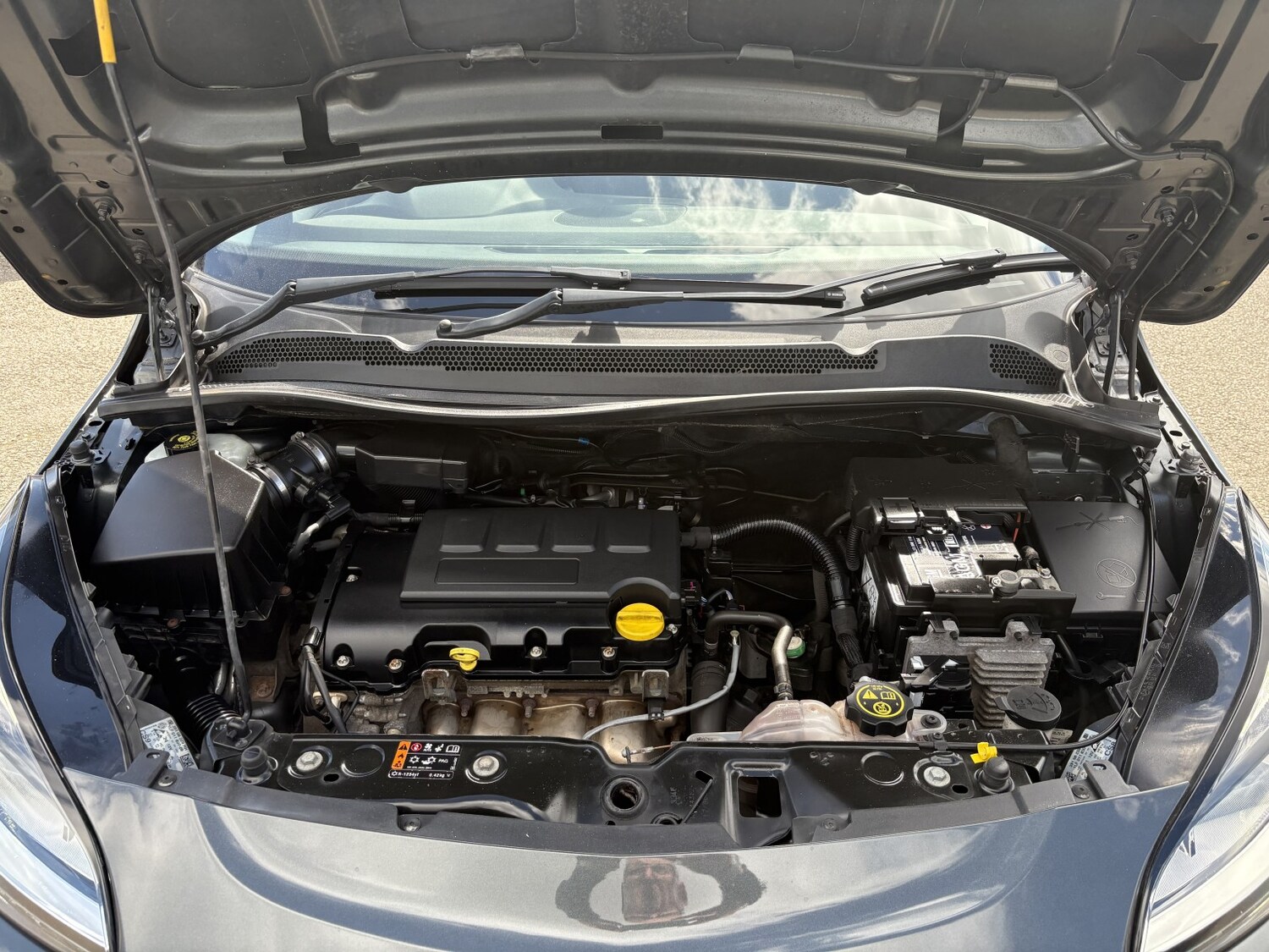 Used Vauxhall Corsa 2017 for sale - 78112078: Photo 32