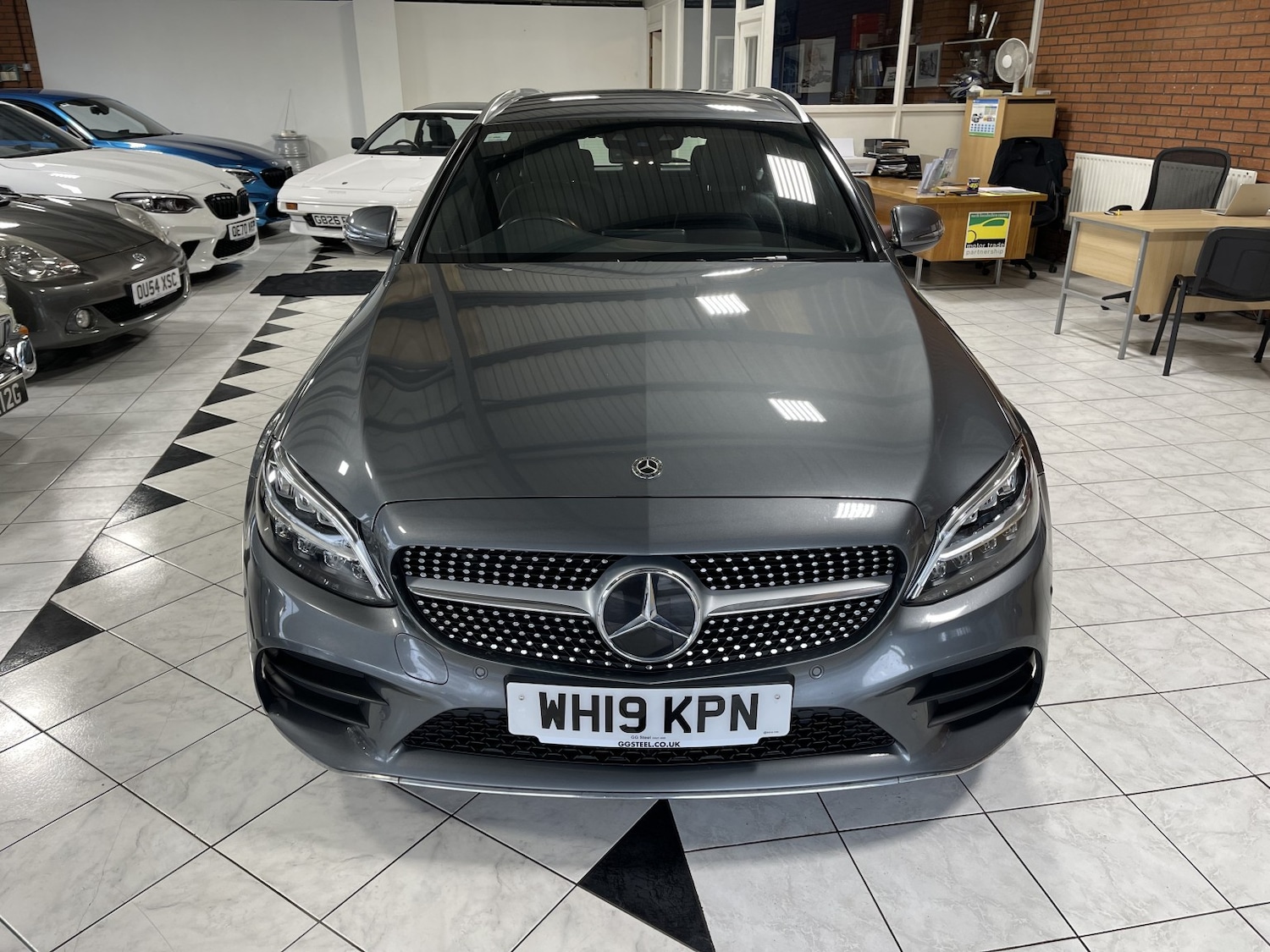 Used Mercedes-Benz C Class 2019 for sale - 77535906: Photo 3