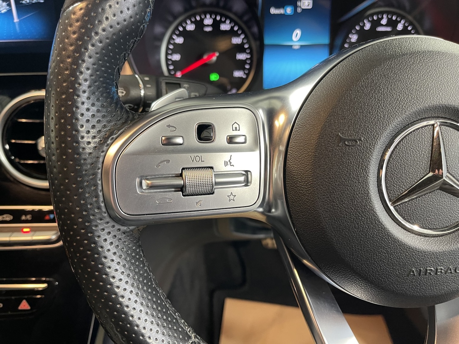 Used Mercedes-Benz C Class 2019 for sale - 77535906: Photo 30