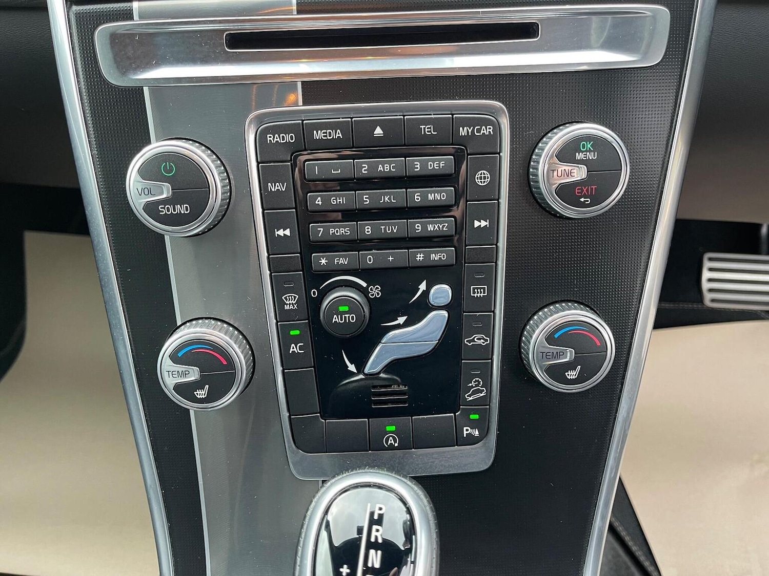 Used Volvo XC60 2017 for sale - 76712471: Photo 22