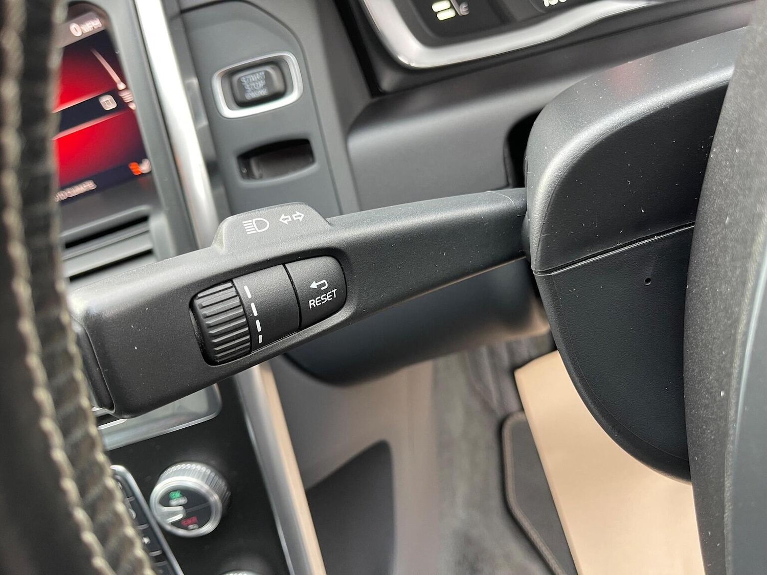 Used Volvo XC60 2017 for sale - 76712471: Photo 27