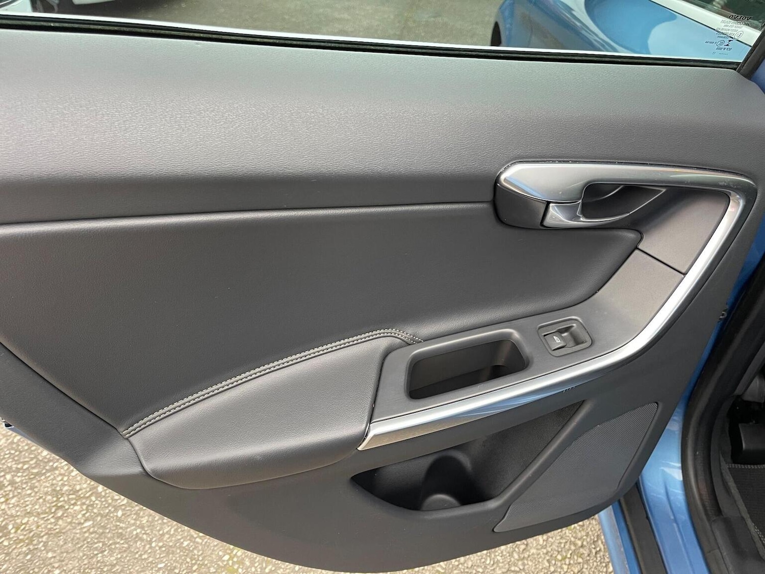 Used Volvo XC60 2017 for sale - 76712471: Photo 32