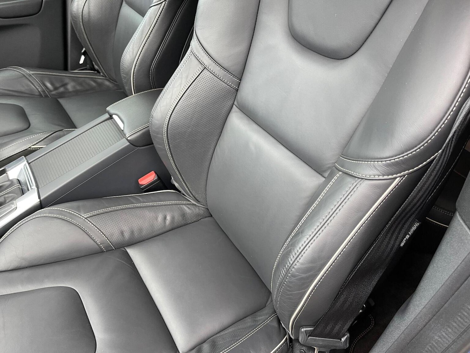 Used Volvo XC60 2017 for sale - 76712471: Photo 44