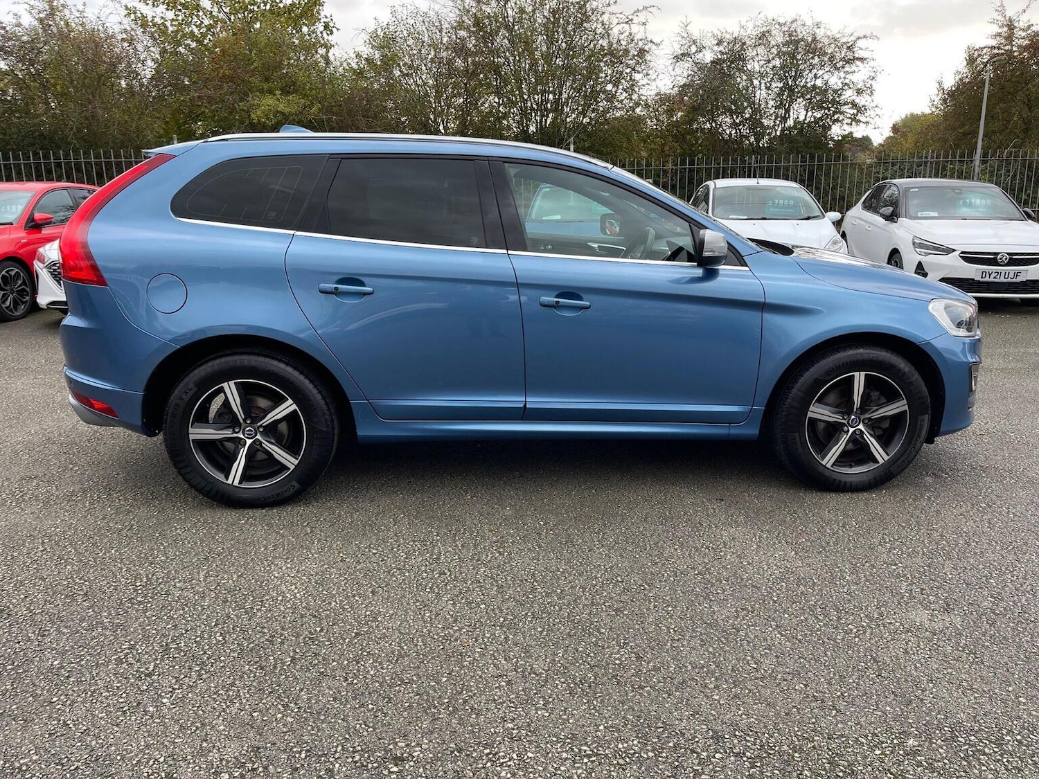 Used Volvo XC60 2017 for sale - 76712471: Photo 7