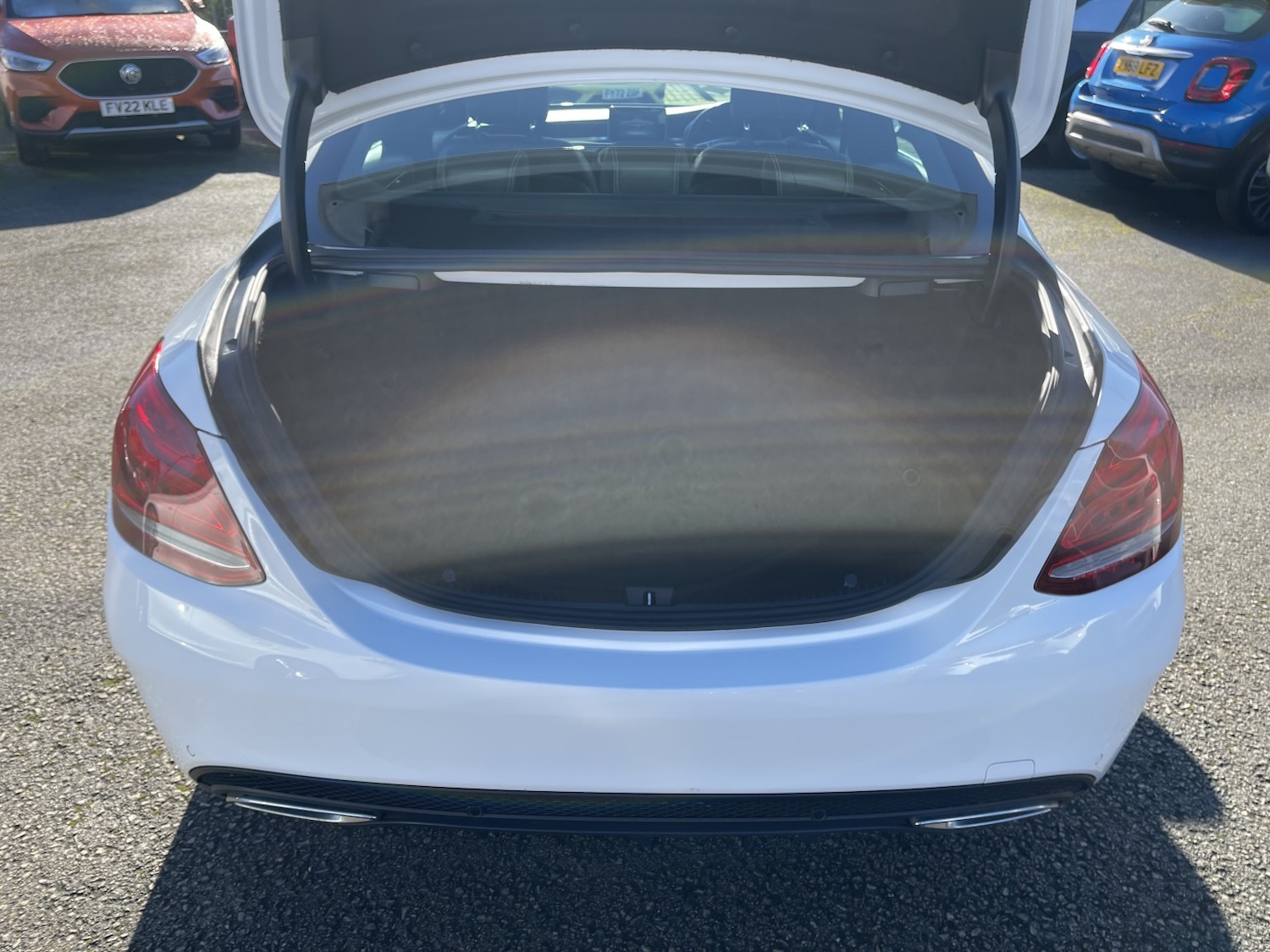 Used Mercedes-Benz C Class 2017 for sale - 77558556: Photo 11