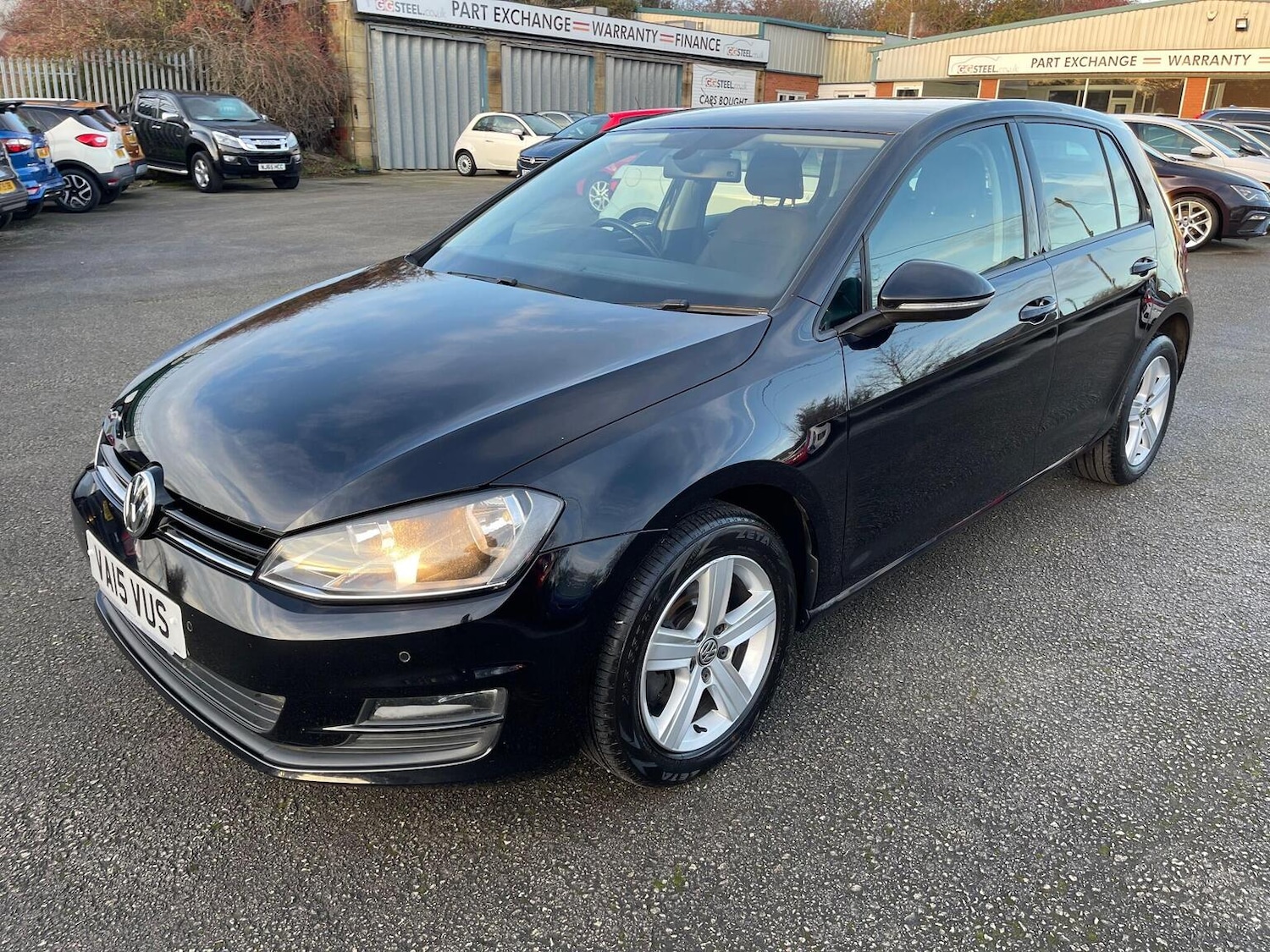 Used Volkswagen Golf 2015 for sale - 77213384: Photo 3