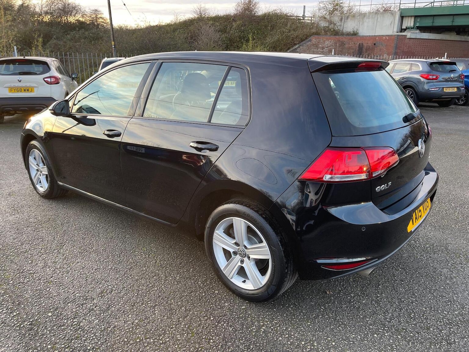 Used Volkswagen Golf 2015 for sale - 77213384: Photo 4