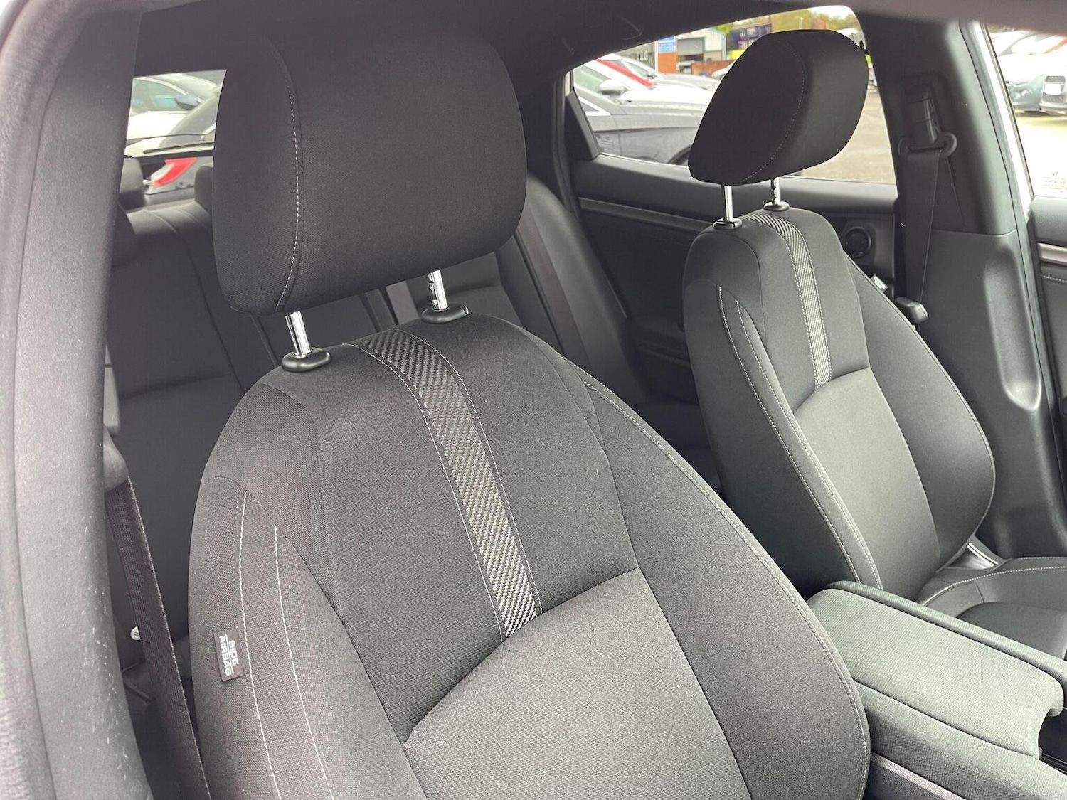 Used Honda Civic 2019 for sale - 76712522: Photo 12