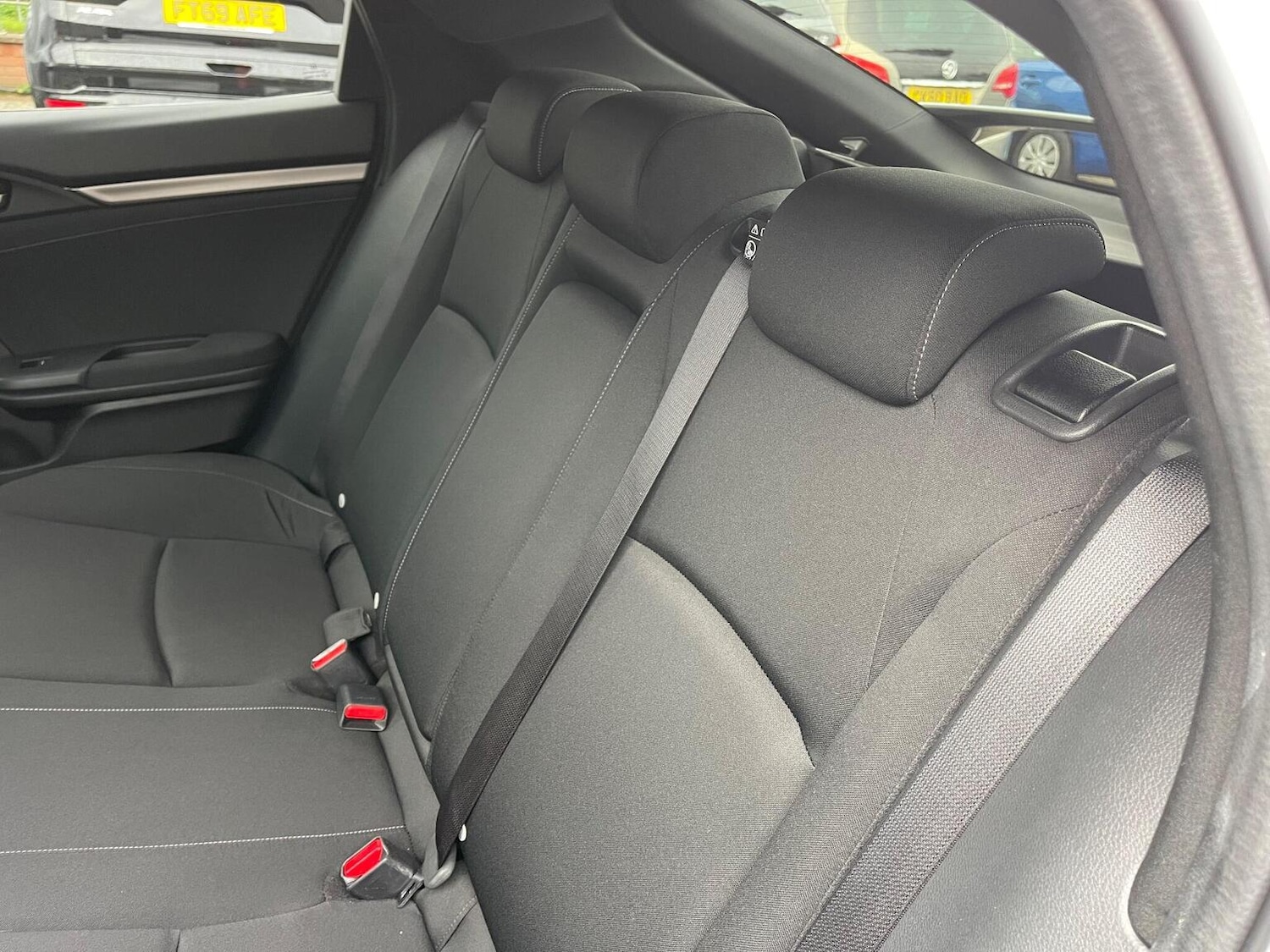 Used Honda Civic 2019 for sale - 76712522: Photo 17