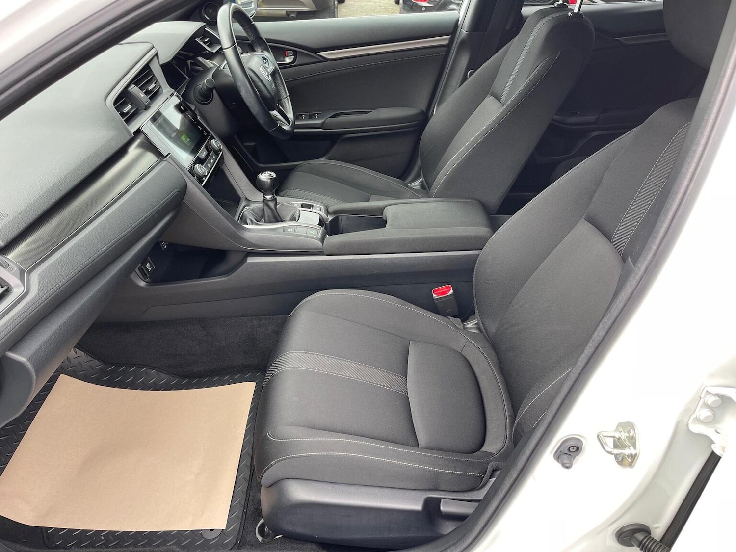 Used Honda Civic 2019 for sale - 76712522: Photo 41