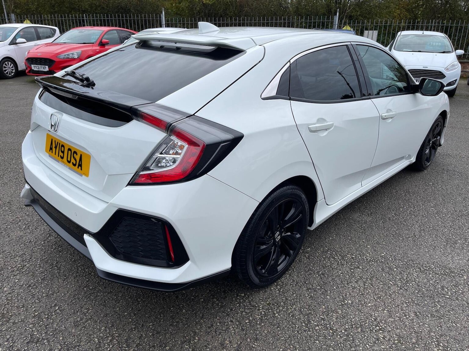 Used Honda Civic 2019 for sale - 76712522: Photo 8