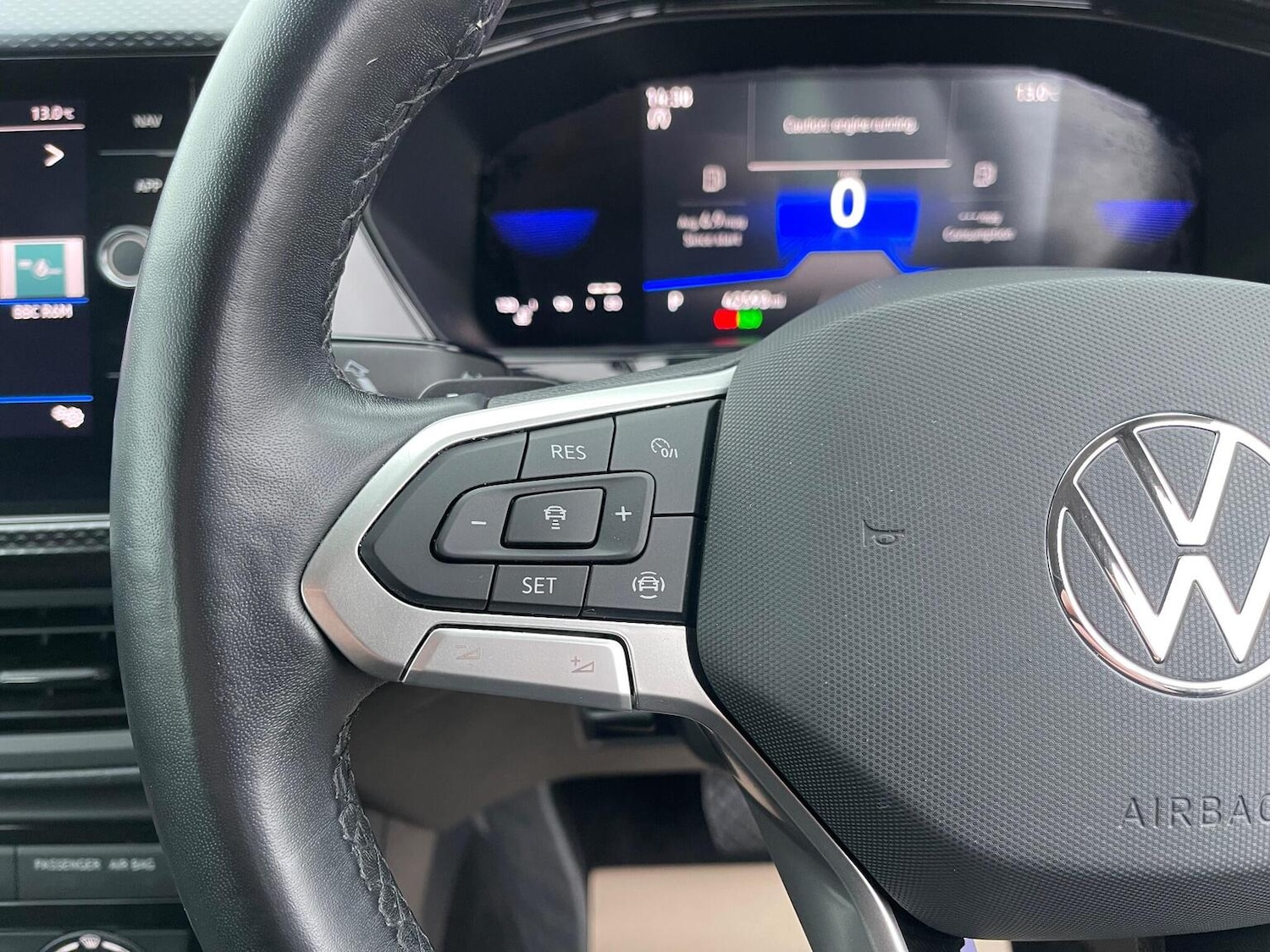 Used Volkswagen T-Cross 2022 for sale - 77213414: Photo 24