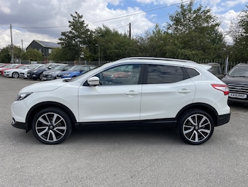 Used Nissan Qashqai 2017 for sale - 79307737: Photo