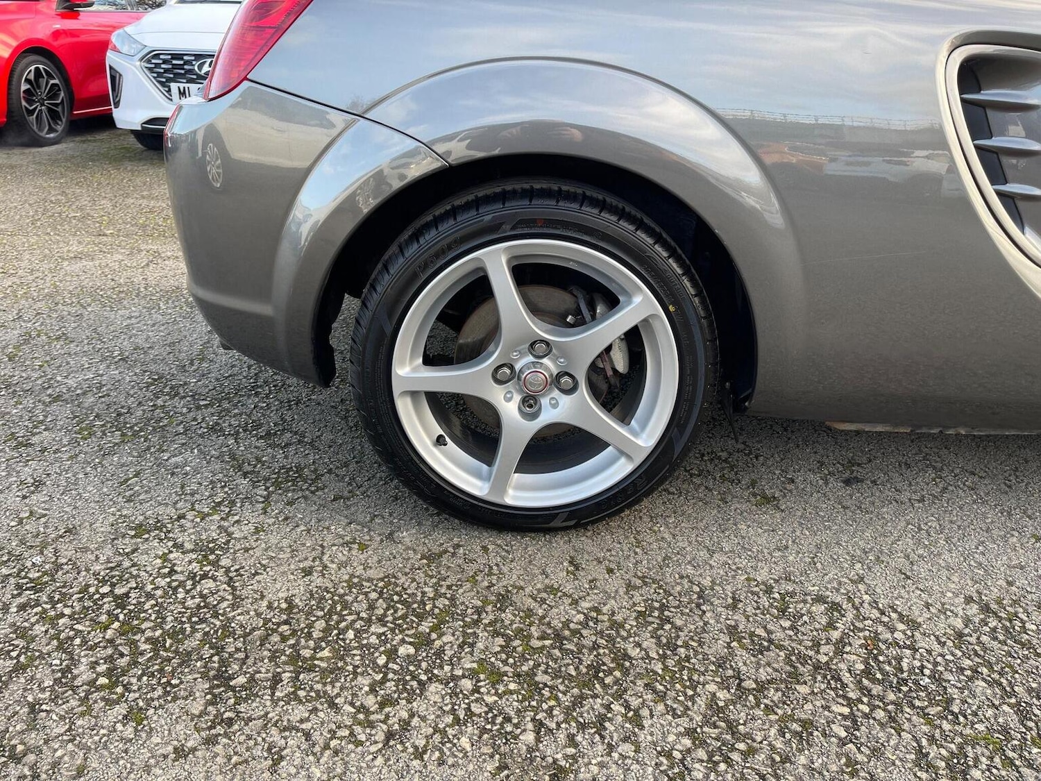 Used Toyota MR2 2004 for sale - 77251328: Photo 27